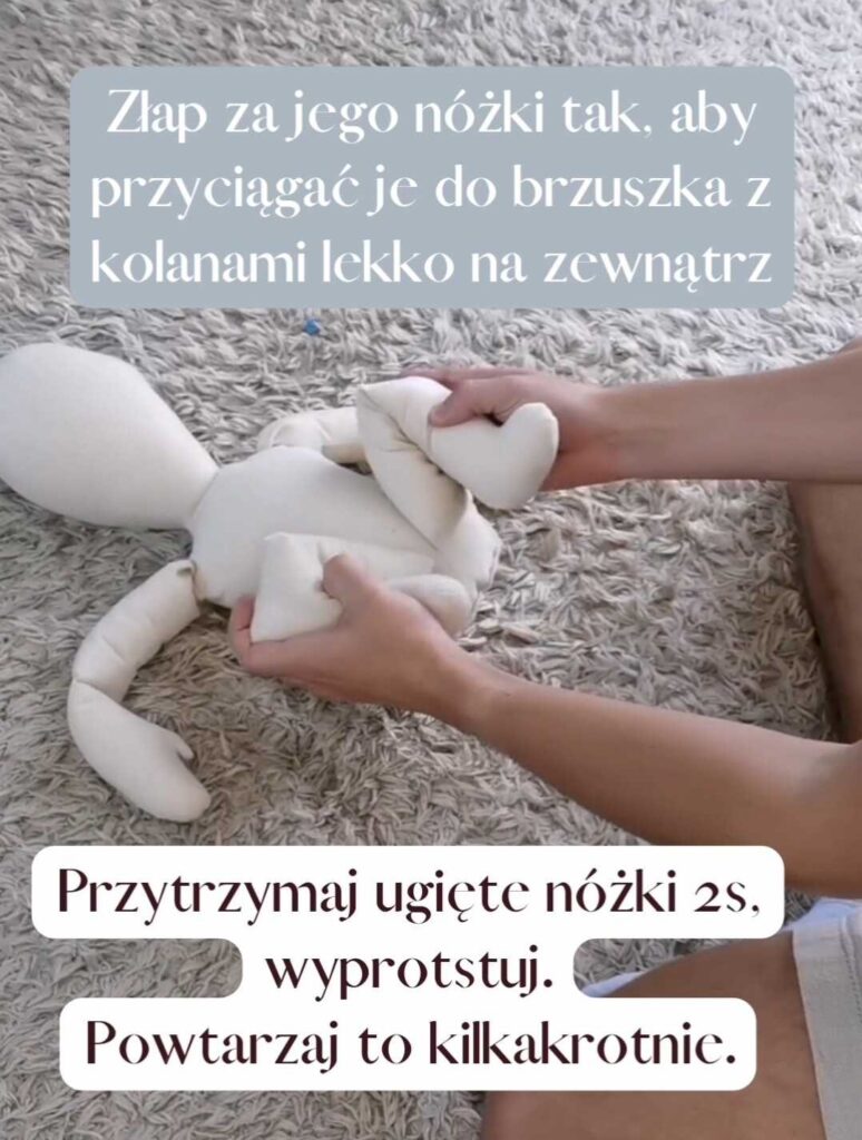 Kolka niemowlęca jak pomóc -  Ćwiczenia pomagające w kolce niemowlęcej i puszczeniu gazów u niemowlaka Fizjo z Głową Kamil Hernoga