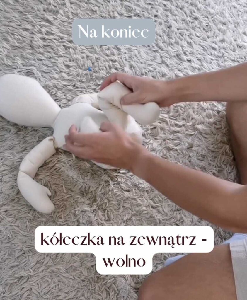 Kolka niemowlęca jak pomóc - Ćwiczenia pomagające w kolce niemowlęcej i puszczeniu gazów u niemowlaka Fizjo z Głową Kamil Hernoga