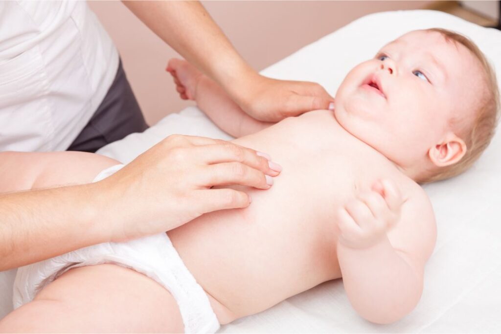 Kolka niemowlęca jak pomóc Fizjo z Głową, Kamil Hernoga