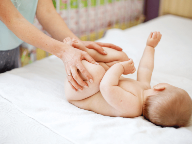 Napięcie mięśniowe u niemowląt - czy coś z nim robić? Fizjo z Głową Kamil Hernoga