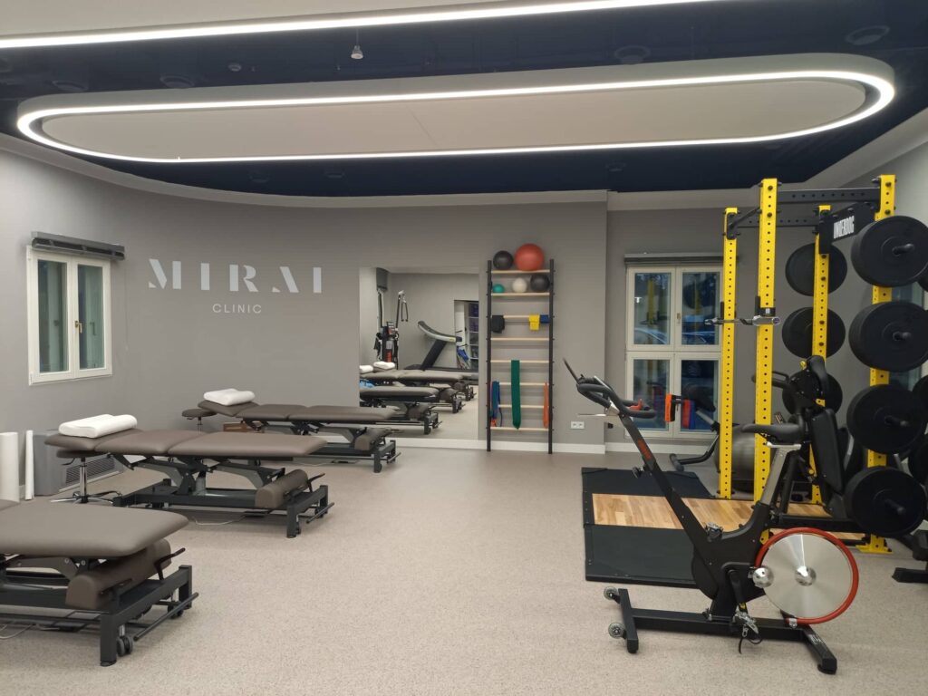 Fizjoterapia dzieci i niemowląt Kamil Hernoga Mirai Clinic